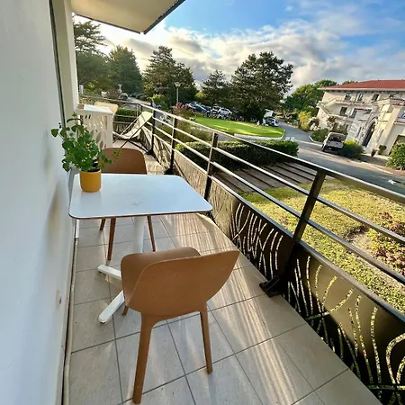 Studio climatisé à Chiberta piscine plage&green classé Apartamento