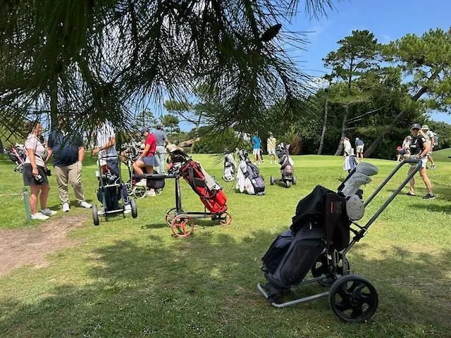 Chiberta 3 Etoiles Climatise Piscine & Golf Apartman *