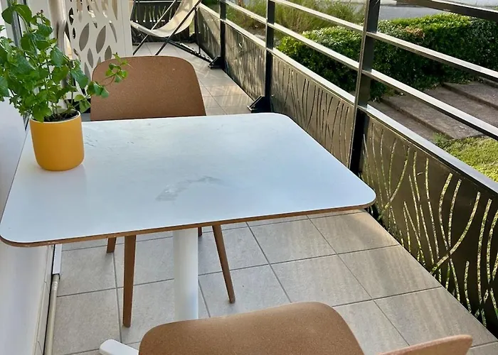 Апартаменты Chiberta 3 Etoiles Climatise Piscine & Golf *